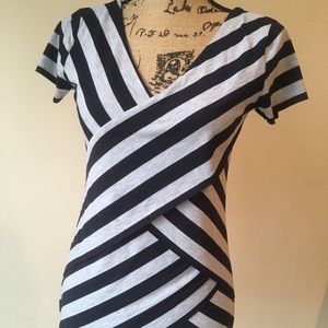 Verve Ami Navy and Heather Gray Top, Small